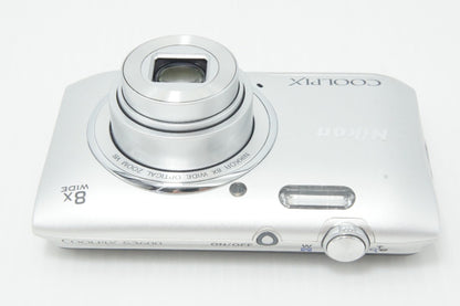 良品 Nikon ニコン COOLPIX S3600 コンパクトデジタルカメラ クリスタルシルバー 元箱付 260706g