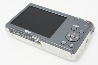 良品 Nikon ニコン COOLPIX S3600 コンパクトデジタルカメラ クリスタルシルバー 元箱付 260706g
