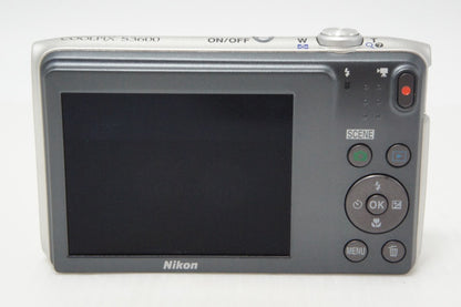 良品 Nikon ニコン COOLPIX S3600 コンパクトデジタルカメラ クリスタルシルバー 元箱付 260706g