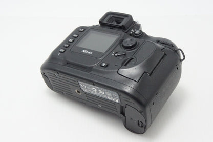 Nikon ニコン D100 ボディ デジタル一眼レフカメラ 260707q