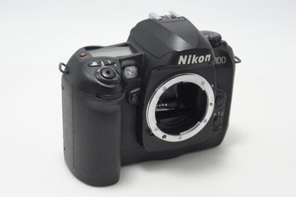 Nikon ニコン D100 ボディ デジタル一眼レフカメラ 260707q