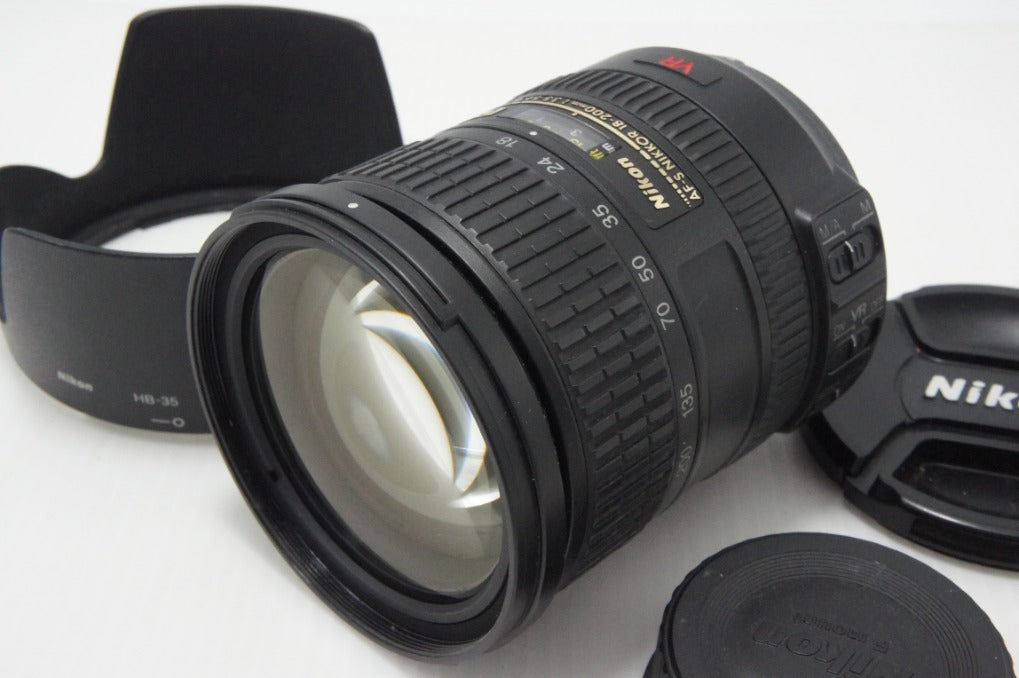 美品 Nikon ニコン AF-S DX VR ZOOM NIKKOR 18-200mm F3.5-5.6G IF ED APSｰC ズームレンズ フード付 260707s