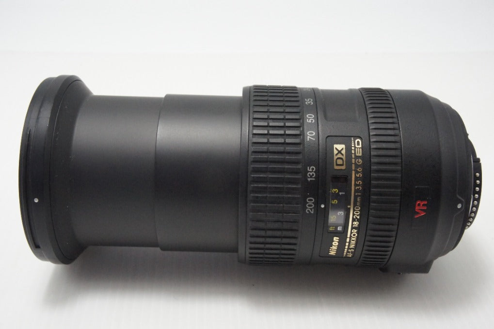 美品 Nikon ニコン AF-S DX VR ZOOM NIKKOR 18-200mm F3.5-5.6G IF ED APSｰC ズームレンズ フード付 260707s