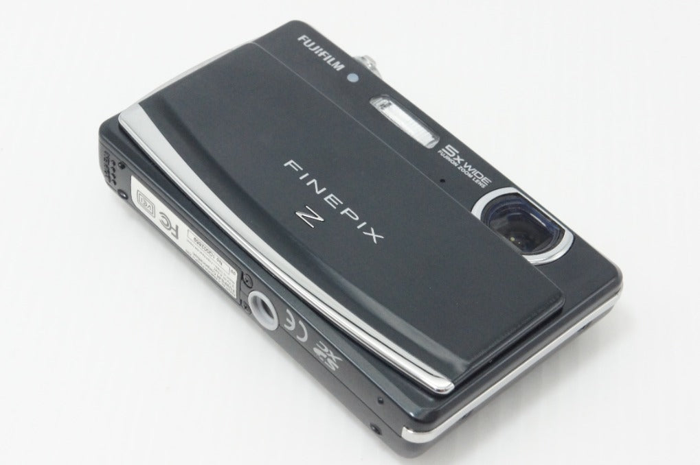 Good condition FUJIFILM FinePix Z90 Compact Digital Camera Black