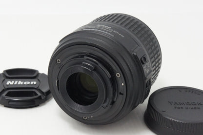 美品 Nikon ニコン AF-S DX NIKKOR 18-55mm F3.5-5.6G VR APS-C ズームレンズ 260708i