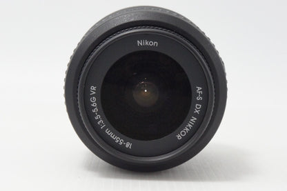 美品 Nikon ニコン AF-S DX NIKKOR 18-55mm F3.5-5.6G VR APS-C ズームレンズ 260708i