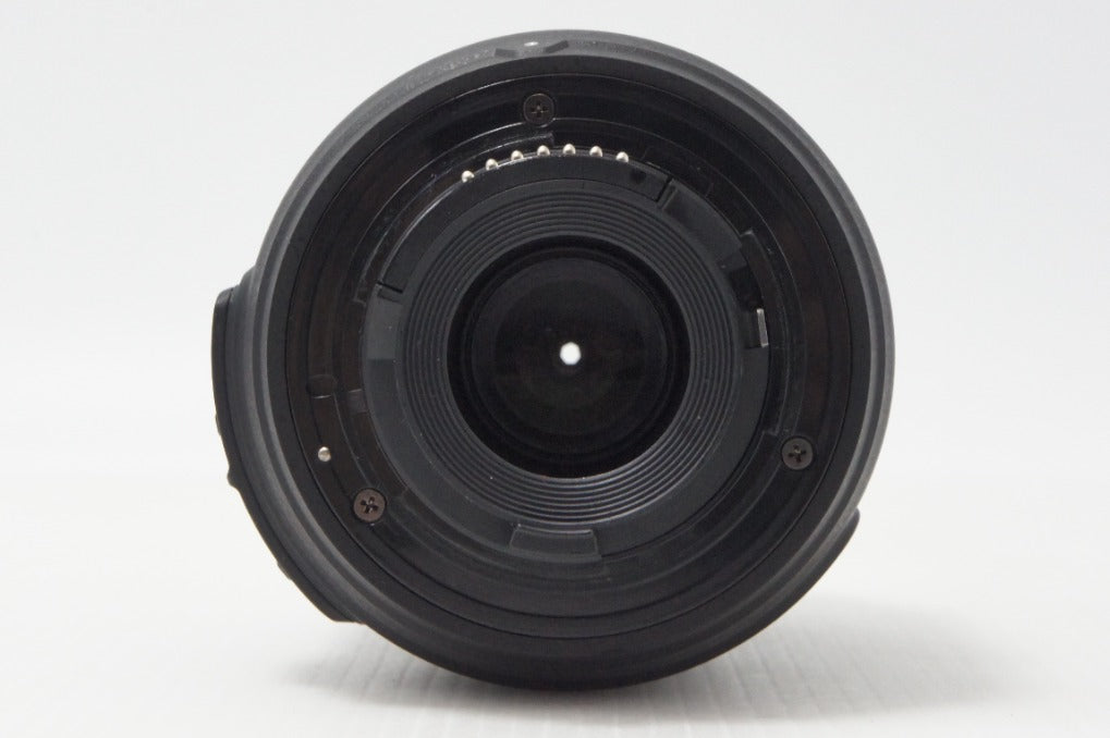 美品 Nikon ニコン AF-S DX NIKKOR 18-55mm F3.5-5.6G VR APS-C ズームレンズ 260708i