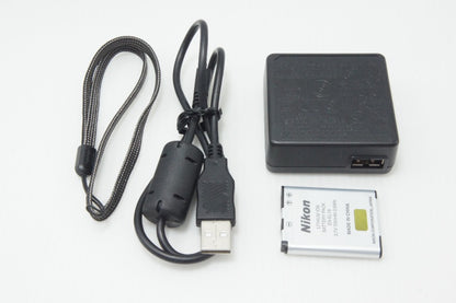 Nikon ニコン COOLPIX S2900 コンパクトデジタルカメラ シルバー 260708id
