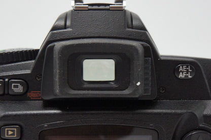 美品 Nikon ニコン D70 ボディ デジタル一眼レフカメラ 260708k