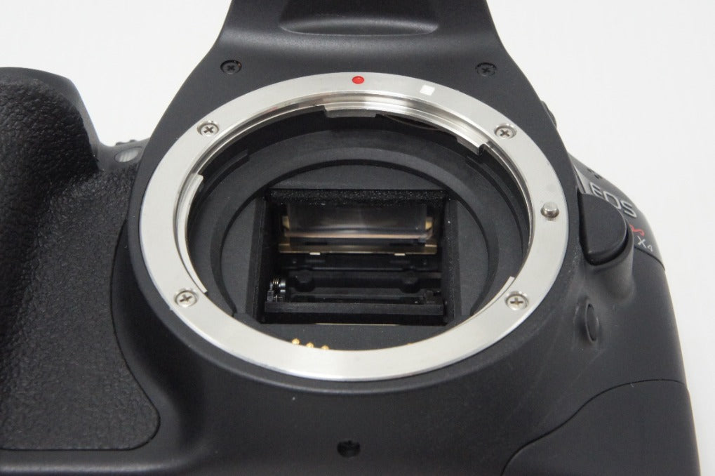 美品 Canon キヤノン EOS Kiss X4 ボディ + EF-S 18-55mm IS レンズキット デジタル一眼レフカメラ 260708r