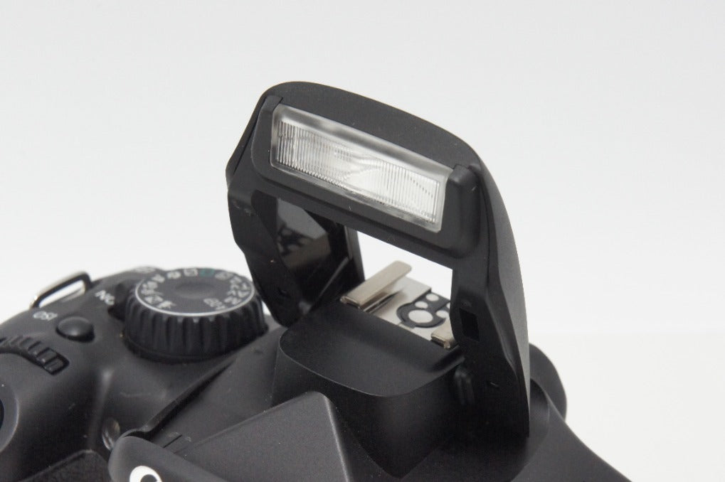 美品 Canon キヤノン EOS Kiss X4 ボディ + EF-S 18-55mm IS レンズキット デジタル一眼レフカメラ 260708r