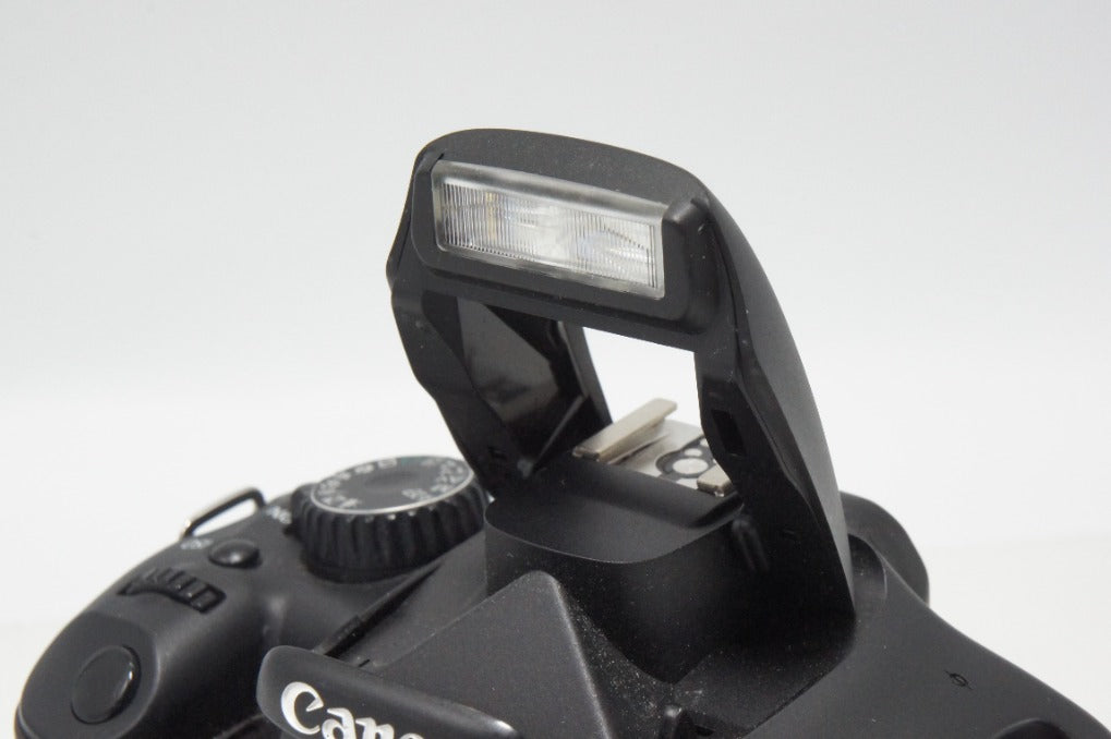 訳あり品 Canon キヤノン EOS Kiss X4 ボディ + EF-S 18-55mm IS レンズキット デジタル一眼レフカメラ 260708ta
