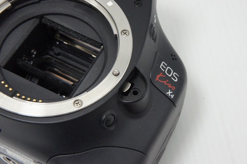 訳あり品 Canon キヤノン EOS Kiss X4 ボディ + EF-S 18-55mm IS レンズキット デジタル一眼レフカメラ 260708ta