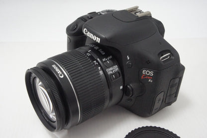 良品 Canon キヤノン EOS Kiss X5 ボディ + EF-S 18-55mm IS II レンズキット デジタル一眼レフカメラ 260708y