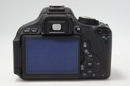 良品 Canon キヤノン EOS Kiss X5 ボディ + EF-S 18-55mm IS II レンズキット デジタル一眼レフカメラ 260708y