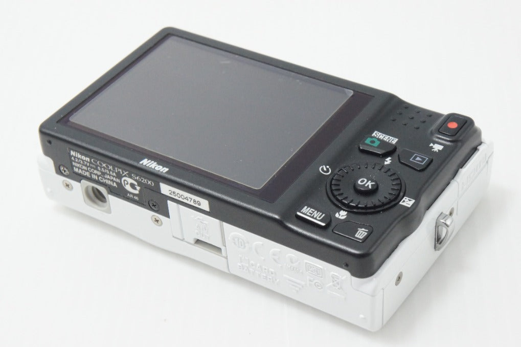 Nikon ニコン COOLPIX S6200 コンパクトデジタルカメラ ホワイト 260710f