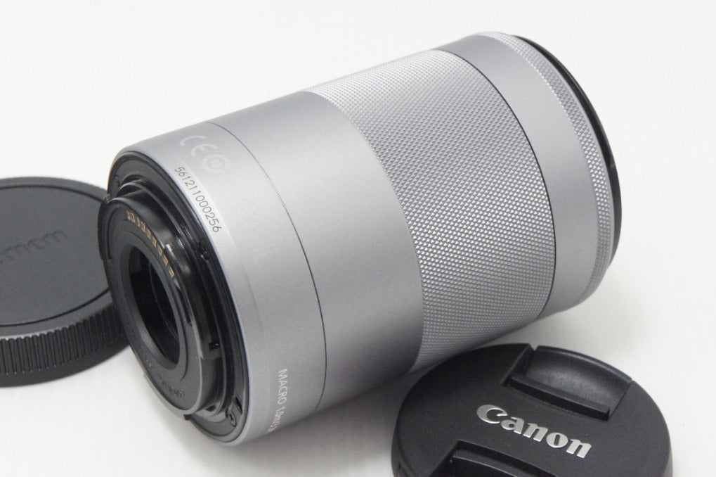 美品 Canon キヤノン EF-M 55-200mm F4.5-6.3 IS STM シルバー EF-Mマウント APS-C ズームレンズ 260710m