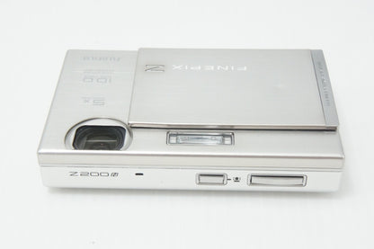 FUJIFILM フジフィルム FinePix Z200fd コンパクトデジタルカメラ シルバー 元箱付 260710p