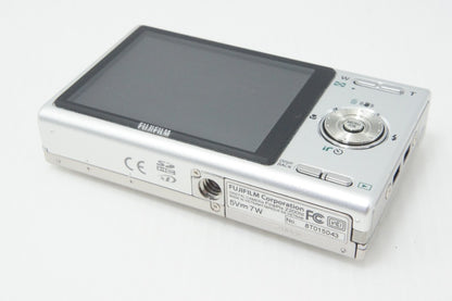 FUJIFILM フジフィルム FinePix Z200fd コンパクトデジタルカメラ シルバー 元箱付 260710p