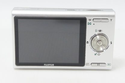 FUJIFILM フジフィルム FinePix Z200fd コンパクトデジタルカメラ シルバー 元箱付 260710p