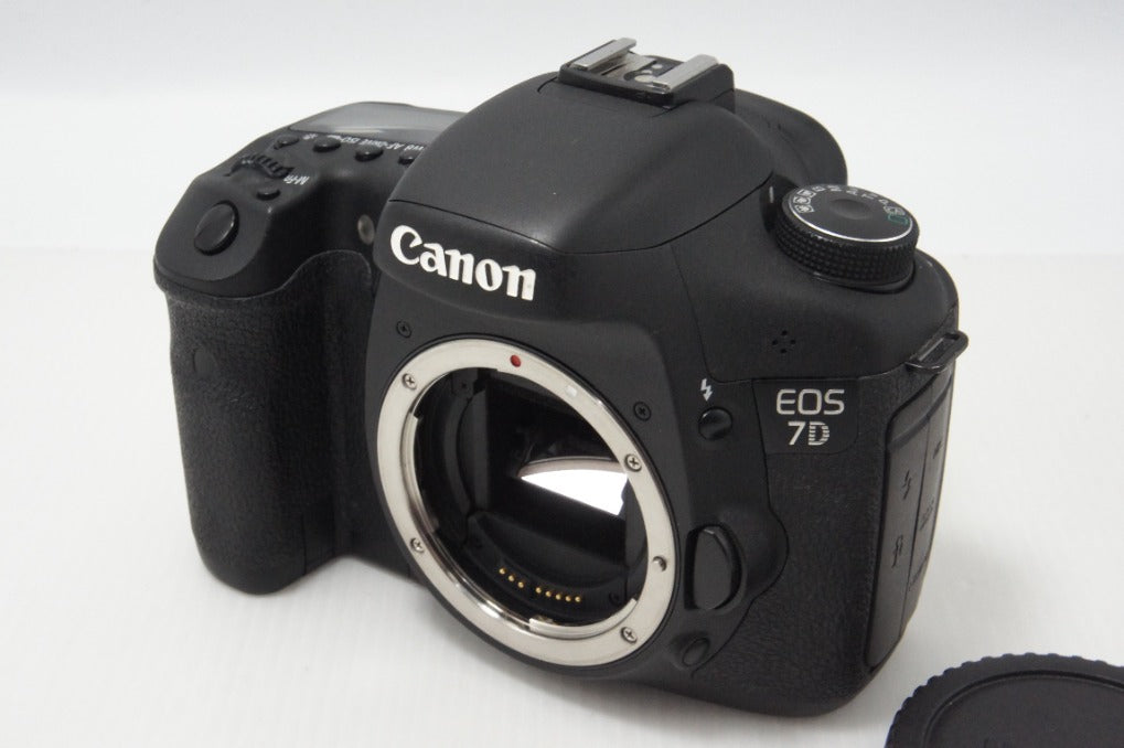 良品 Canon キヤノン EOS 7D ボディ デジタル一眼レフカメラ 260710u