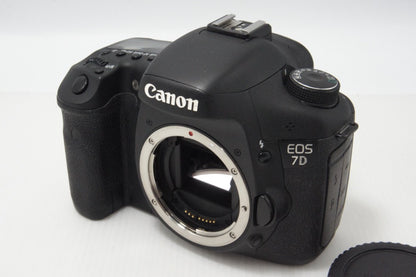 良品 Canon キヤノン EOS 7D ボディ デジタル一眼レフカメラ 260710u