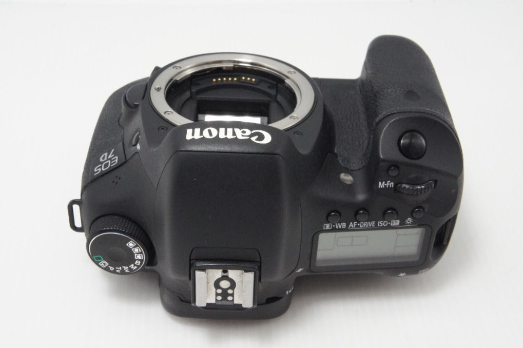 良品 Canon キヤノン EOS 7D ボディ デジタル一眼レフカメラ 260710u
