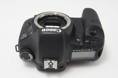 良品 Canon キヤノン EOS 7D ボディ デジタル一眼レフカメラ 260710u