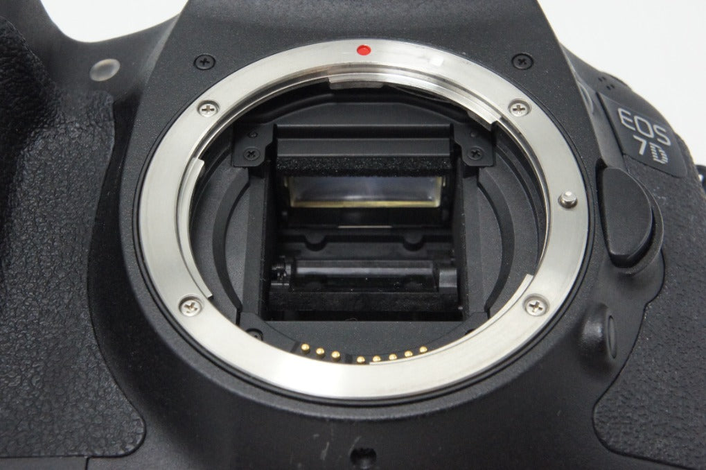 良品 Canon キヤノン EOS 7D ボディ デジタル一眼レフカメラ 260710u
