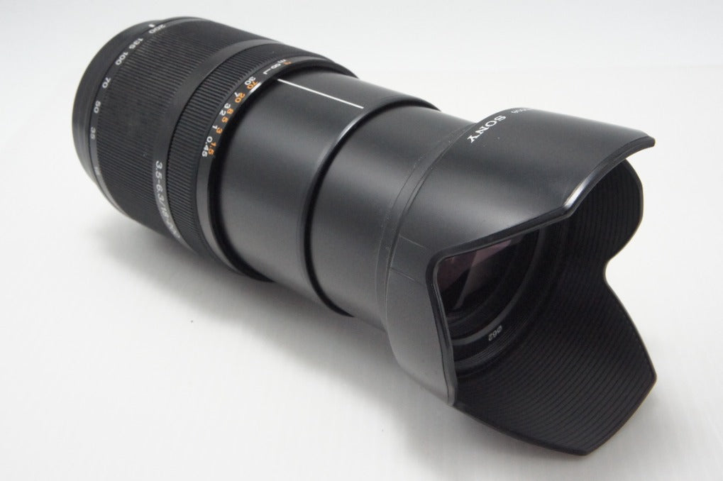 良品 SONY ソニー DT 18-200mm F3.5-6.3 SAL18200 MINOLTA ミノルタ αマウント ズームレンズ APS-C フード付 260714aj