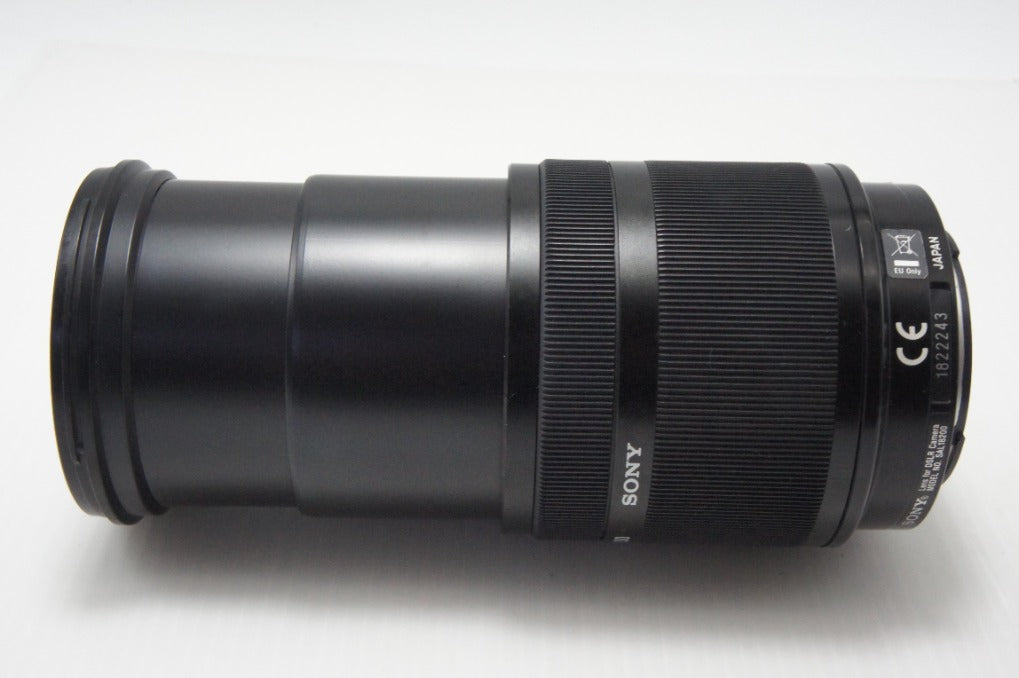 良品 SONY ソニー DT 18-200mm F3.5-6.3 SAL18200 MINOLTA ミノルタ αマウント ズームレンズ APS-C フード付 260714aj