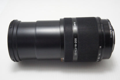 良品 SONY ソニー DT 18-200mm F3.5-6.3 SAL18200 MINOLTA ミノルタ αマウント ズームレンズ APS-C フード付 260714aj