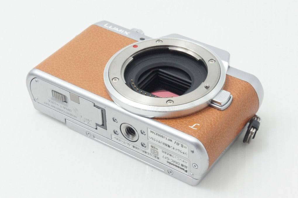 美品 Panasonic パナソニック LUMIX DMC-GF7 ボディ ミラーレス一眼カメラ ブラウン 260714al
