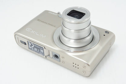 美品 CASIO カシオ EXILIM EX-Z200 コンパクトデジタルカメラ ゴールド 260714ap