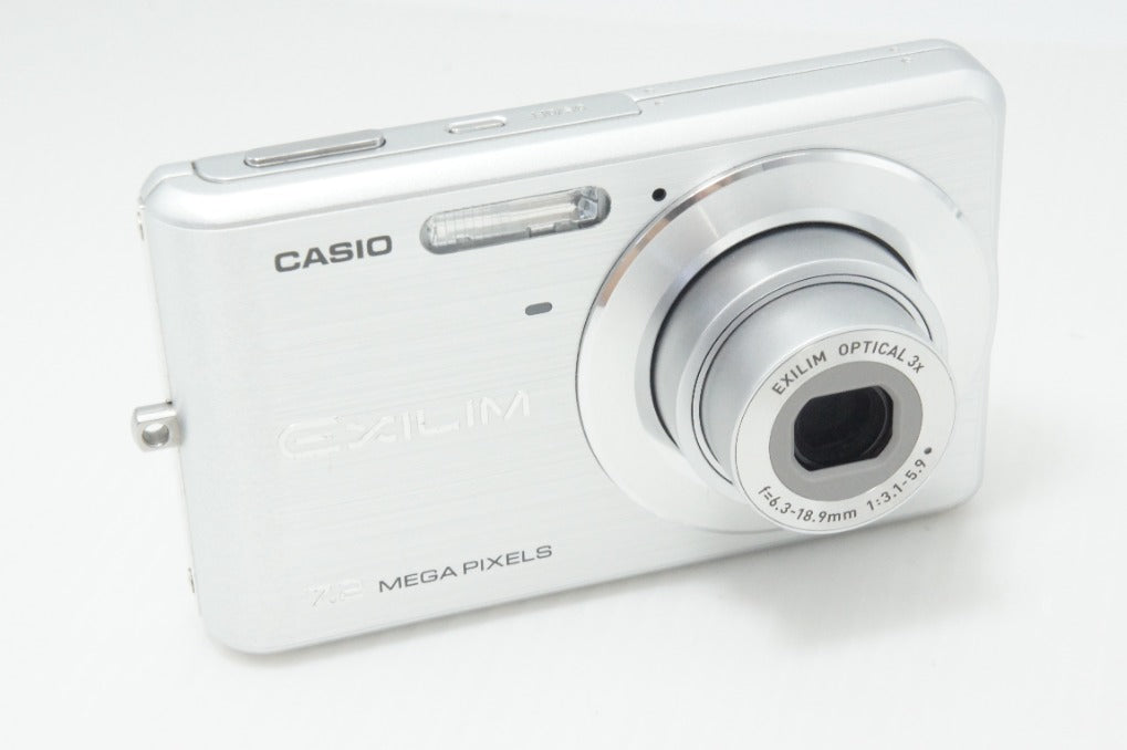 美品 CASIO カシオ EXILIM EX-Z77 コンパクトデジタルカメラ シルバー 260714as