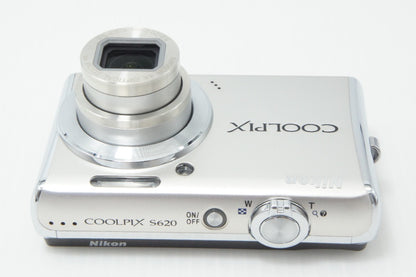 美品 Nikon ニコン COOLPIX S620 コンパクトデジタルカメラ シルバー 260714e