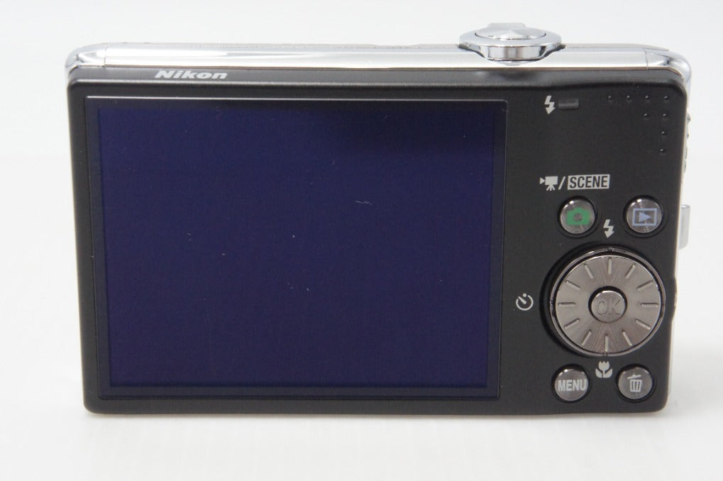美品 Nikon ニコン COOLPIX S620 コンパクトデジタルカメラ シルバー