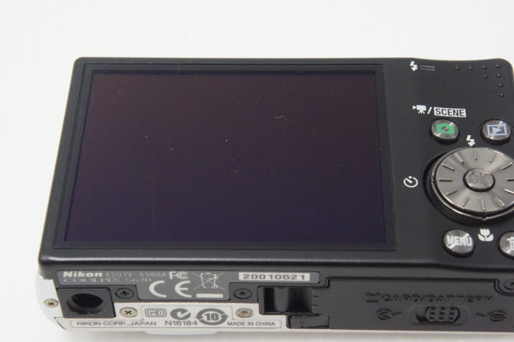 美品 Nikon ニコン COOLPIX S620 コンパクトデジタルカメラ シルバー 260714e