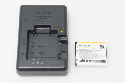 良品 FUJIFILM フジフィルム FinePix Z800EXR コンパクトデジタルカメラ ピンク 260714f