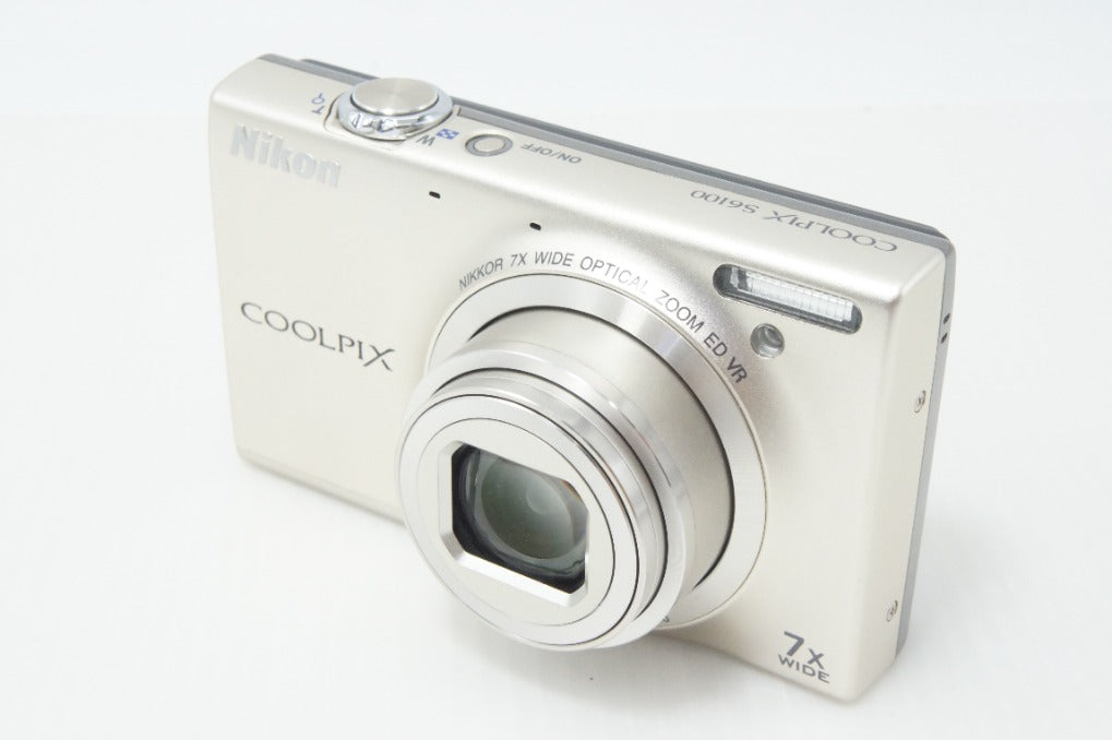 美品 Nikon ニコン COOLPIX S6100 コンパクトデジタルカメラ シャンパンシルバー 元箱付 260714k