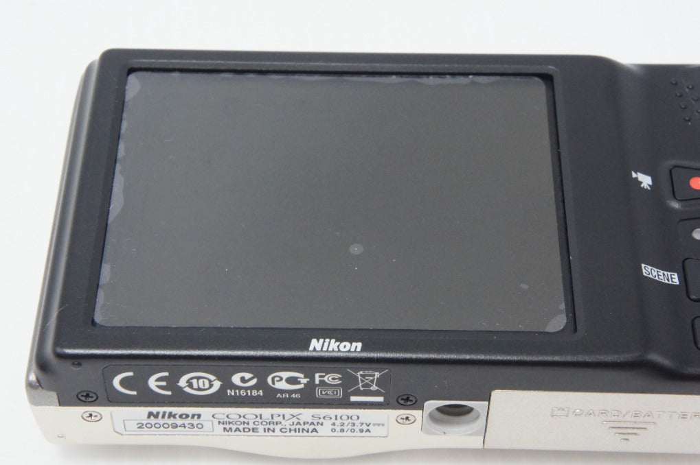美品 Nikon ニコン COOLPIX S6100 コンパクトデジタルカメラ シャンパンシルバー 元箱付 260714k