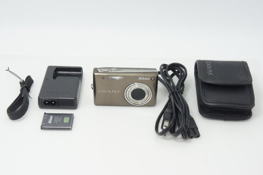 良品 Nikon ニコン COOLPIX S700 コンパクトデジタルカメラ アーバンブラック ケース付 260714x