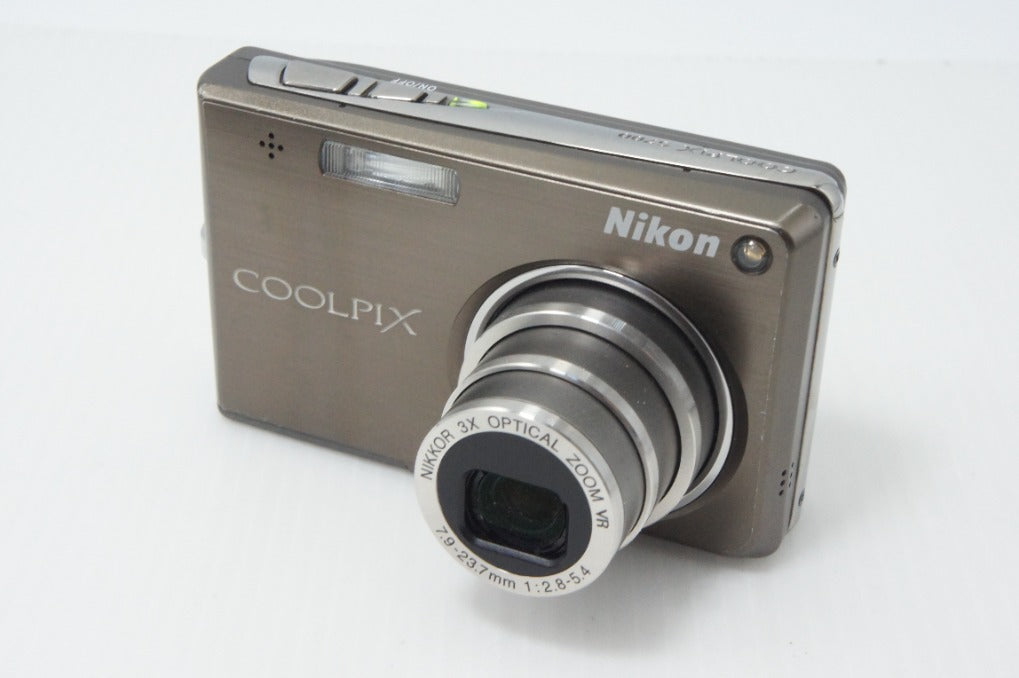 良品 Nikon ニコン COOLPIX S700 コンパクトデジタルカメラ アーバンブラック ケース付 260714x