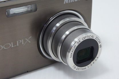 良品 Nikon ニコン COOLPIX S700 コンパクトデジタルカメラ アーバンブラック ケース付 260714x