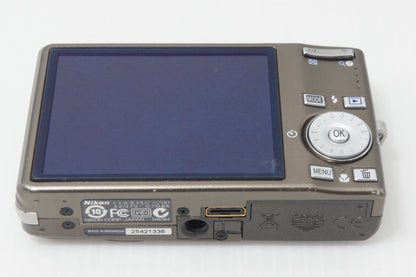 良品 Nikon ニコン COOLPIX S700 コンパクトデジタルカメラ アーバンブラック ケース付 260714x