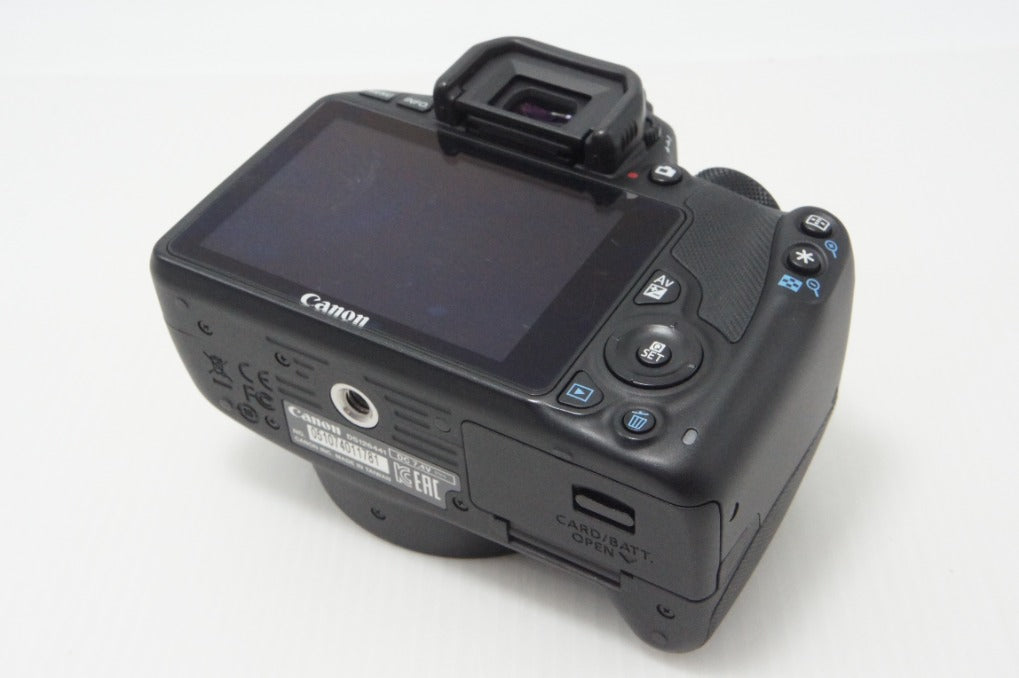 美品 Canon EOS Kiss X7 ボディ + EF-S 18-55mm IS STM レンズキット デジタル一眼レフカメラ ブラック 260717ak