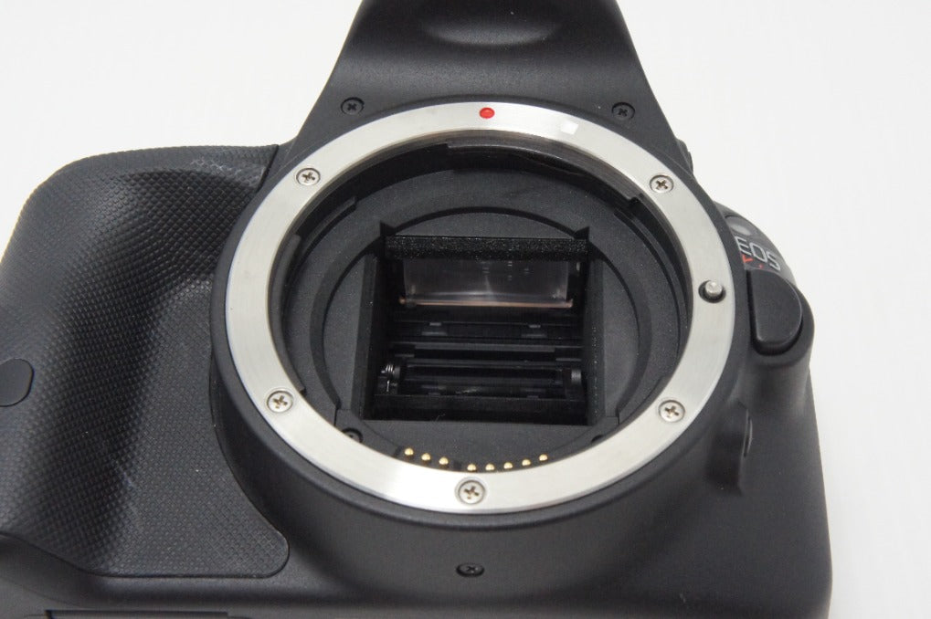 美品 Canon EOS Kiss X7 ボディ + EF-S 18-55mm IS STM レンズキット デジタル一眼レフカメラ ブラック 260717ak