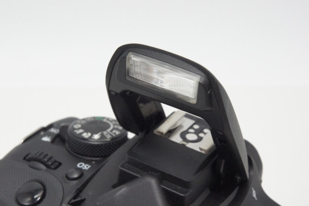 美品 Canon EOS Kiss X7 ボディ + EF-S 18-55mm IS STM レンズキット デジタル一眼レフカメラ ブラック 260717ak