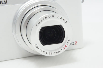 美品 FUJIFILM フジフィルム XQ2 コンパクトデジタルカメラ ホワイト 元箱付 260717am