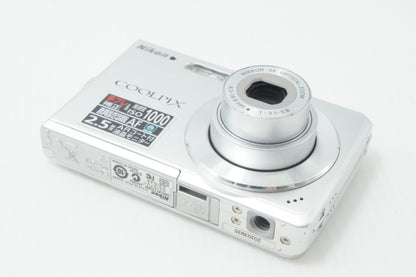 Nikon ニコン COOLPIX S200 コンパクトデジタルカメラ シルバー 260717h